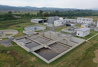 A modern facility designed to treat and purify municipal wastewater, featuring sedimentation tanks, aeration basins, and advanced treatment units to ensure environmental protection and water quality.